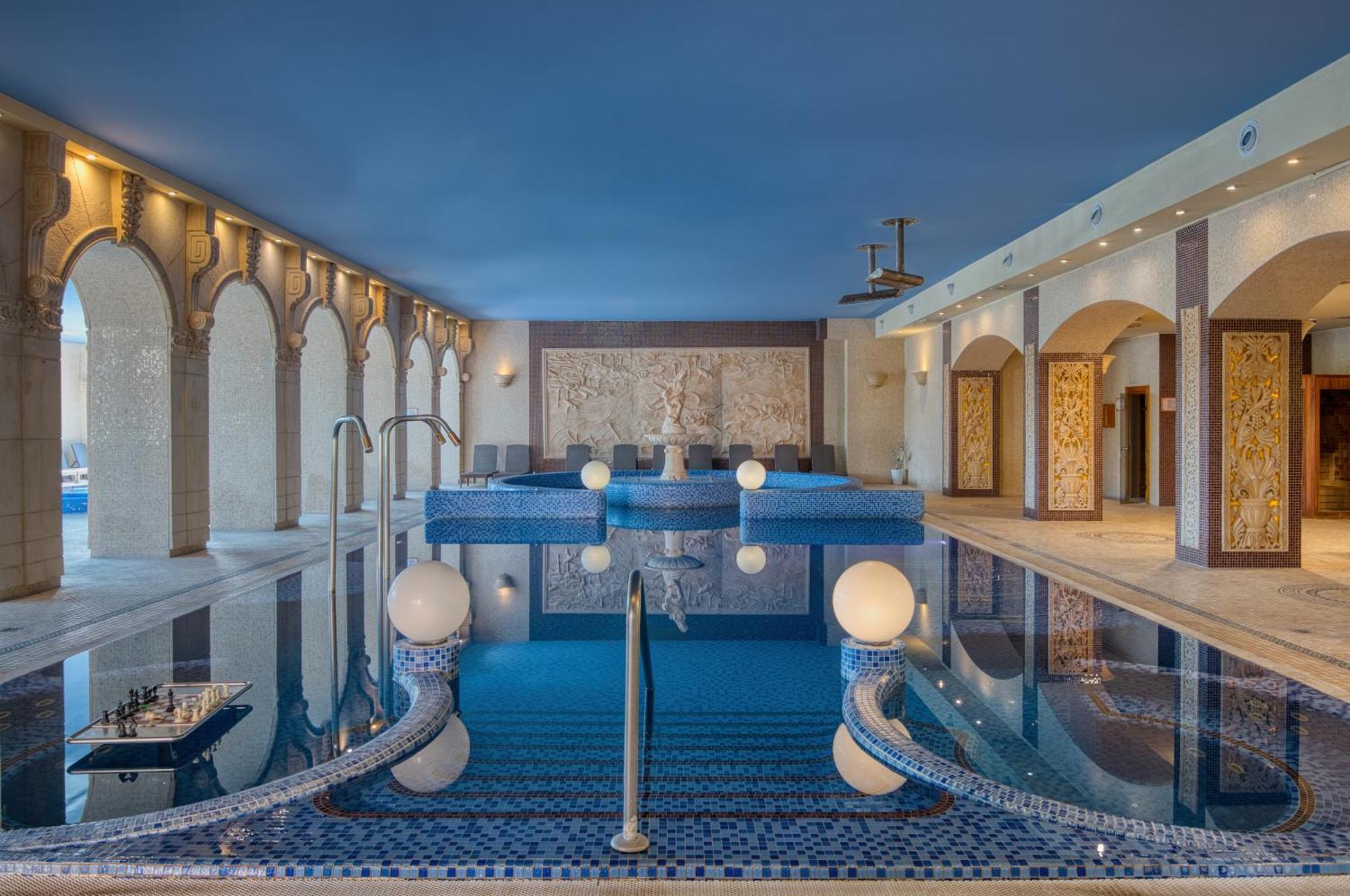 Hotel Bellevue Естергом Екстериор снимка