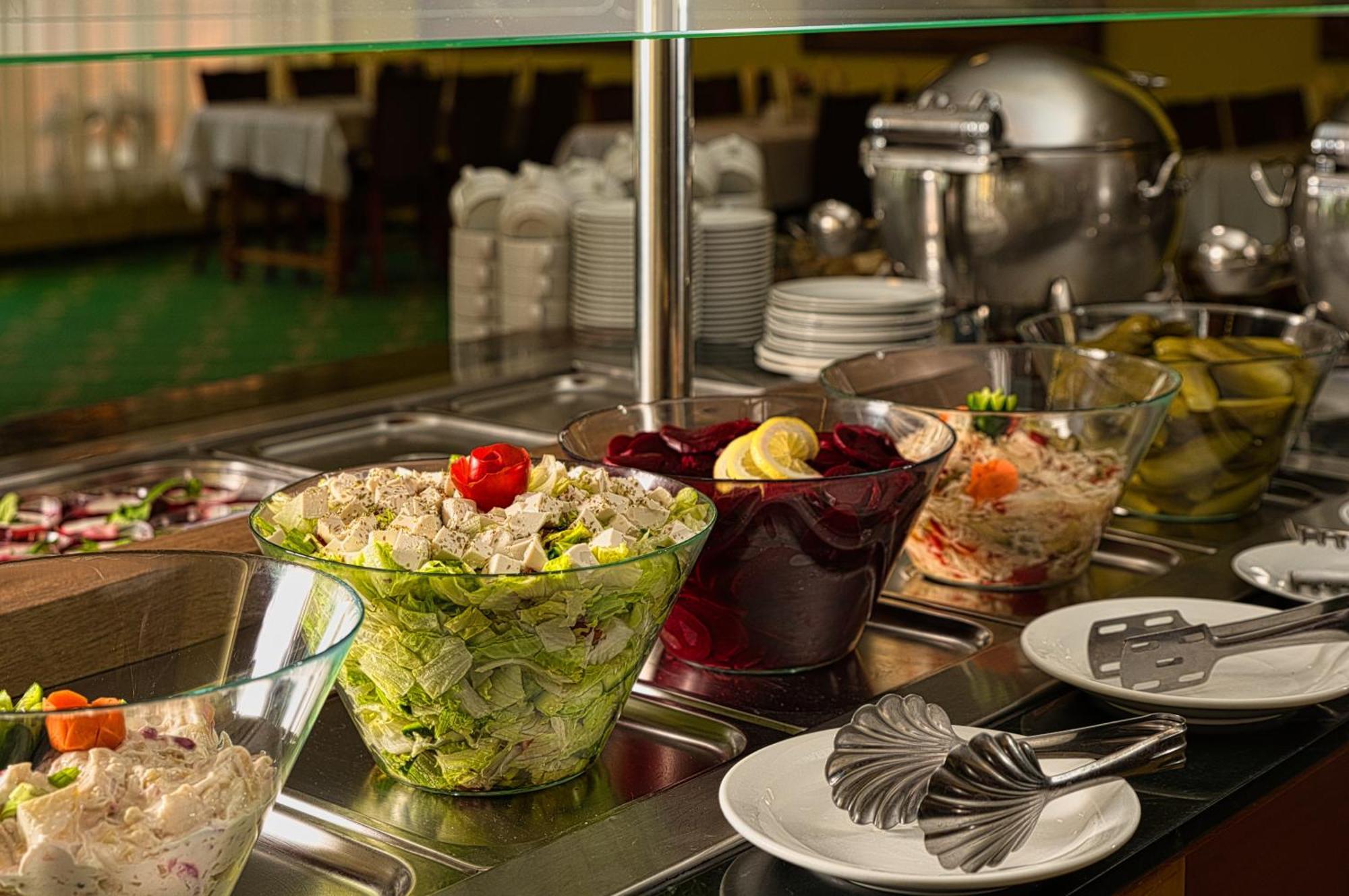 Hotel Bellevue Естергом Екстериор снимка